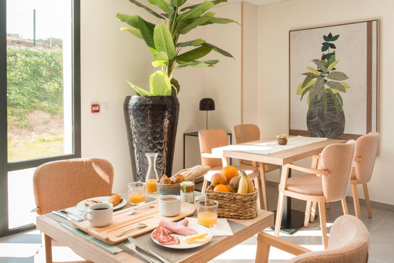 Zenao Aparthotel *